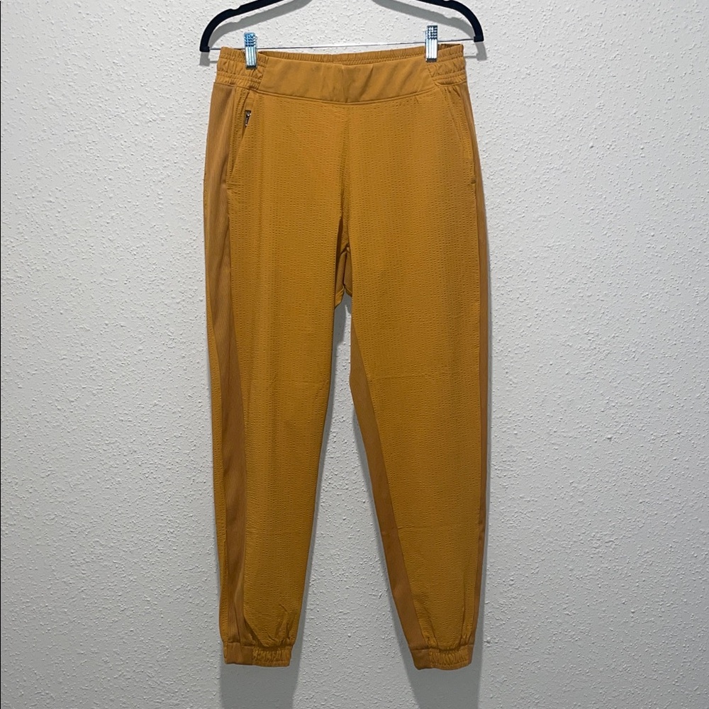 Athleta Women's Textured Brooklyn Jogger Pants - Picture 2 of 7